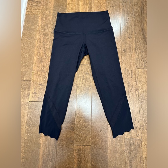 Lululemon workout black leggings - Picture 2 of 2